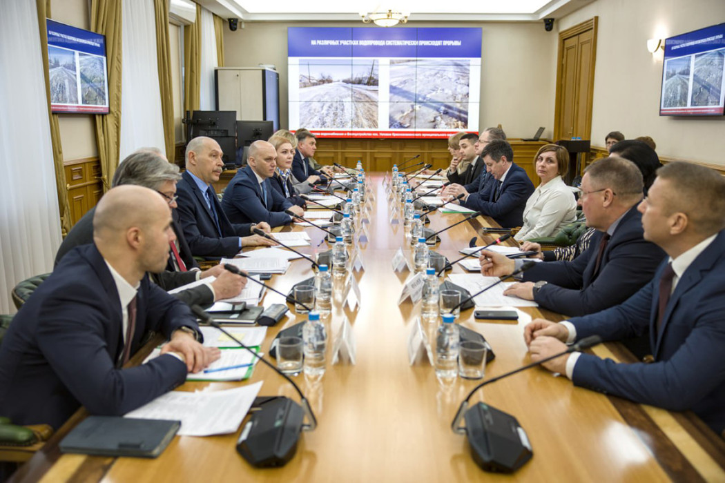 От обновлённой амбулатории до установки турникетов: глава региона провёл личный приём граждан