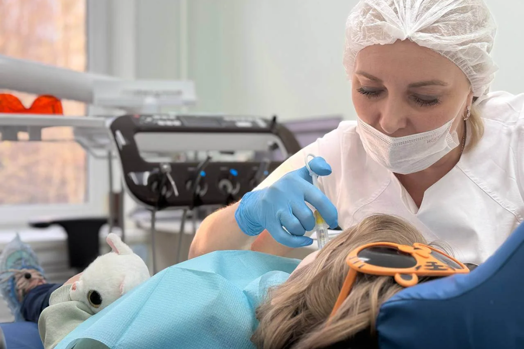 В ОМС могут включить профессиональную гигиену полости рта детям