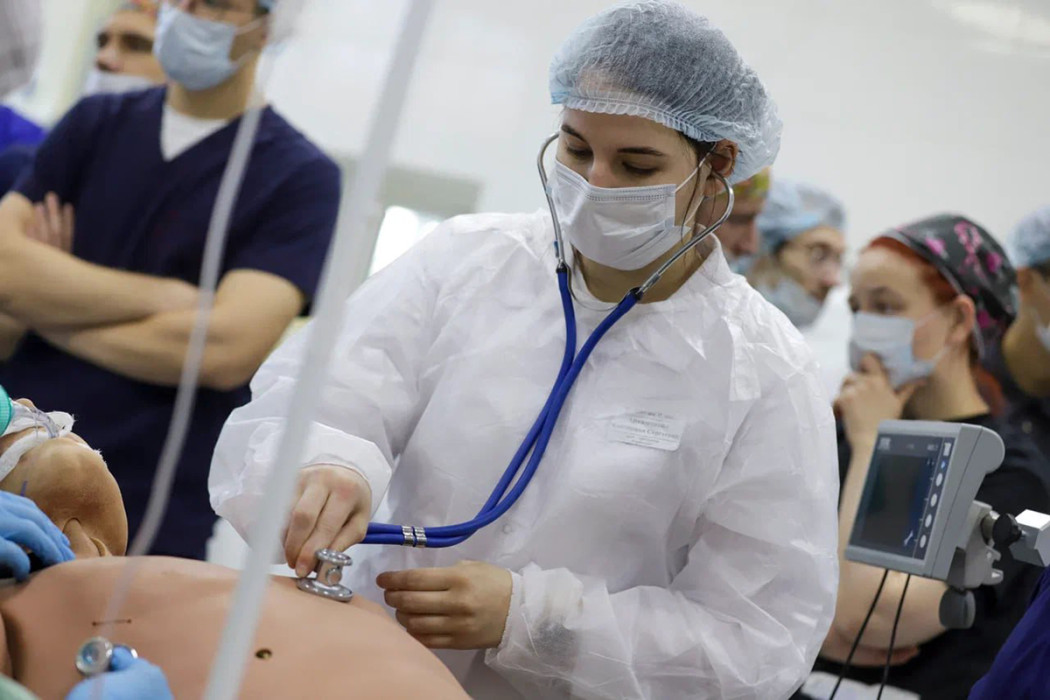 На кого равняются молодые медики?