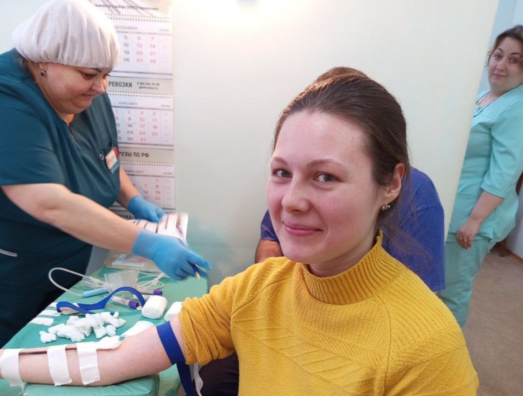 Сдавая кровь, дарим надежду Сдавая кровь, дарим надежду