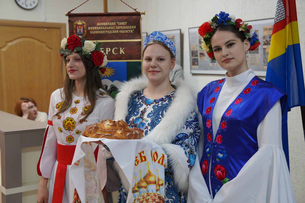 Мясо, мёд и травяные лыжи