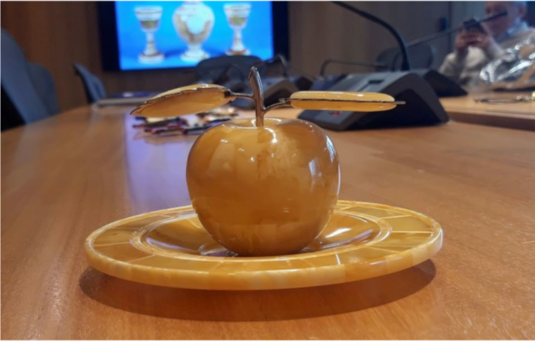 Янтарный народный художественный промысел