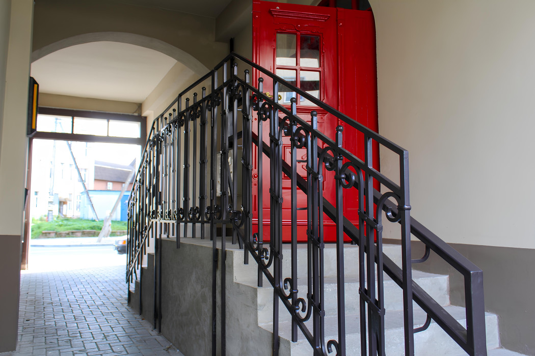 Двумя красивыми зданиями больше Двумя красивыми зданиями больше