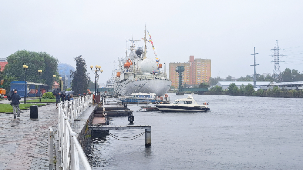 День Военно-Морского Флота на набережной Петра Великого