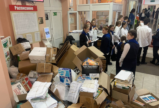 ​​​​​​​63 тонны макулатуры