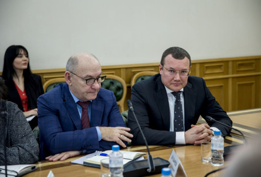 Кадровые перестановки