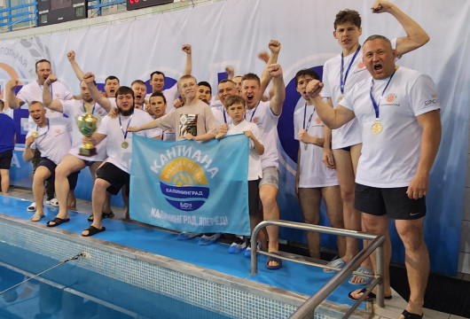 Взяли золото в водном поло