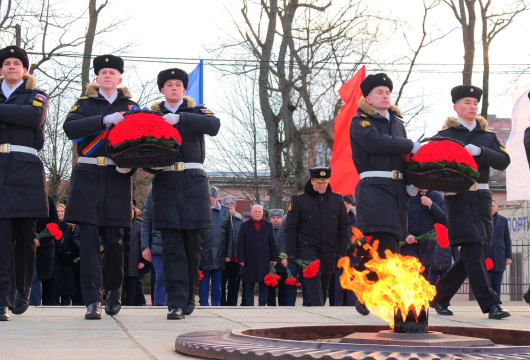 В праздник перекроют движение