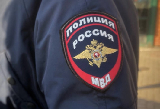 Хотел полежать, теперь может сесть
