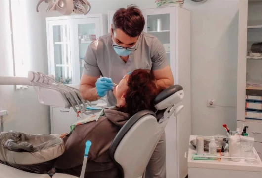 Принимаем и ждём врачей