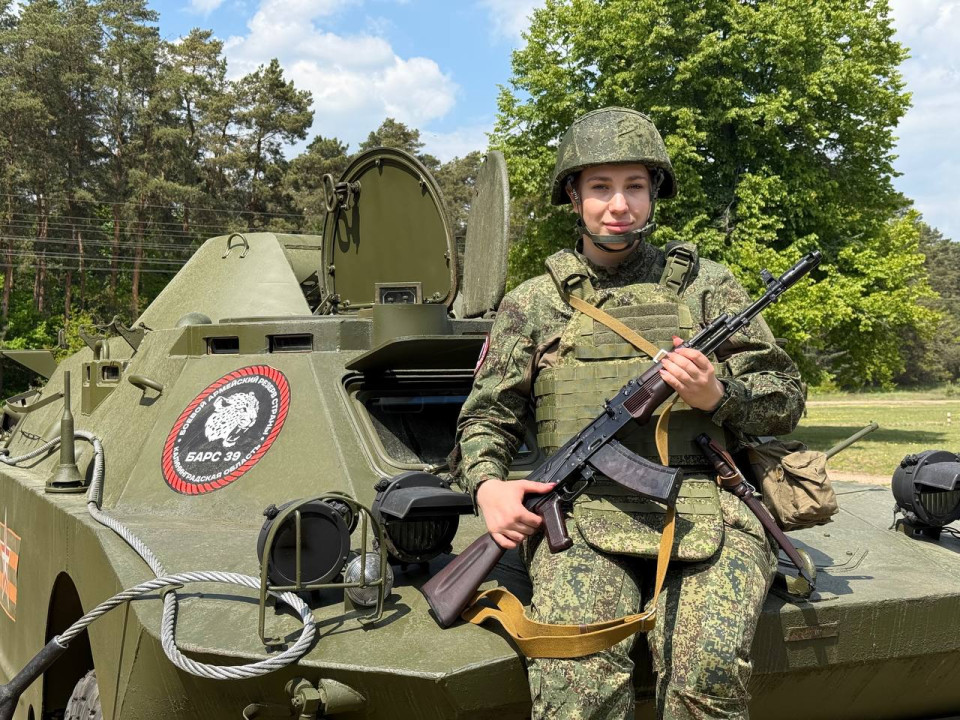 Первая девушка в «БАРСе»