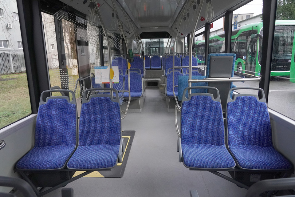 С новыми троллейбусами!