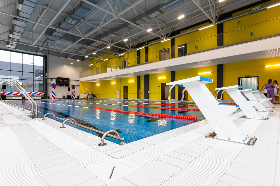 Бассейн, дороги, муралы Бассейн, дороги, муралы