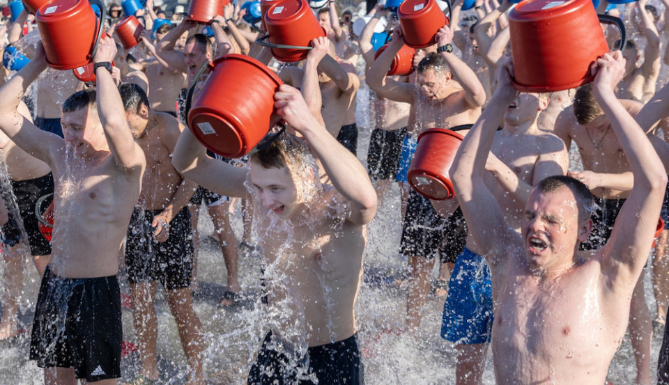 Ледяная волна единства