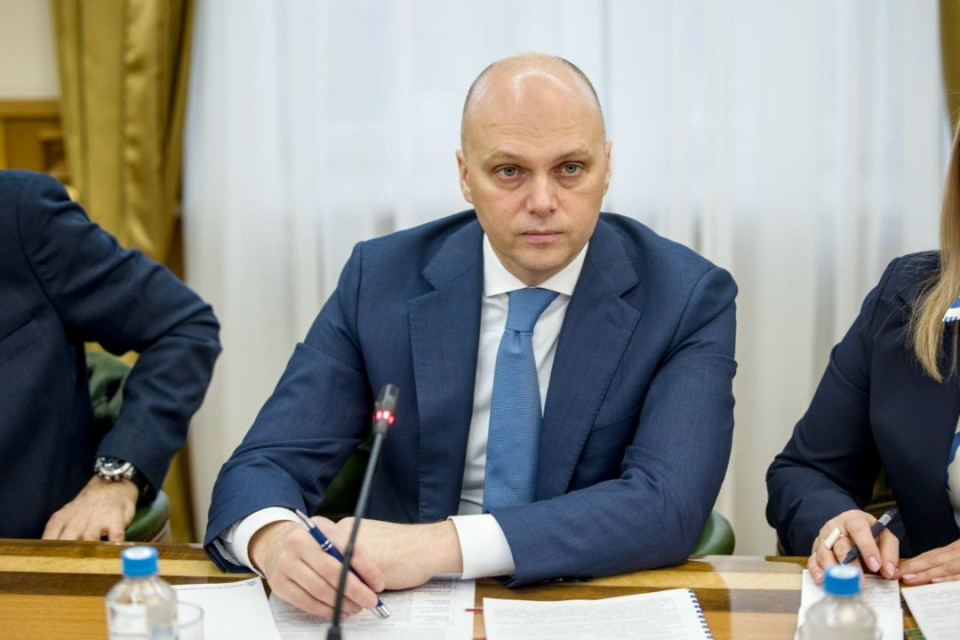 Проверит лично