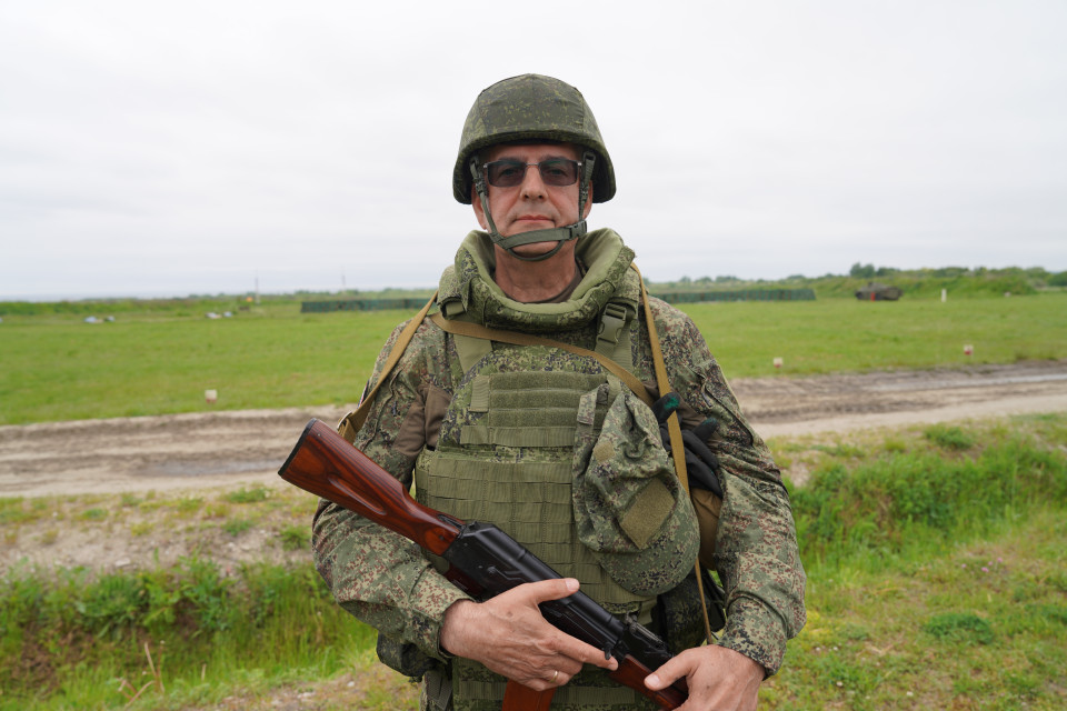 Спросил у губернатора, где мой автомат