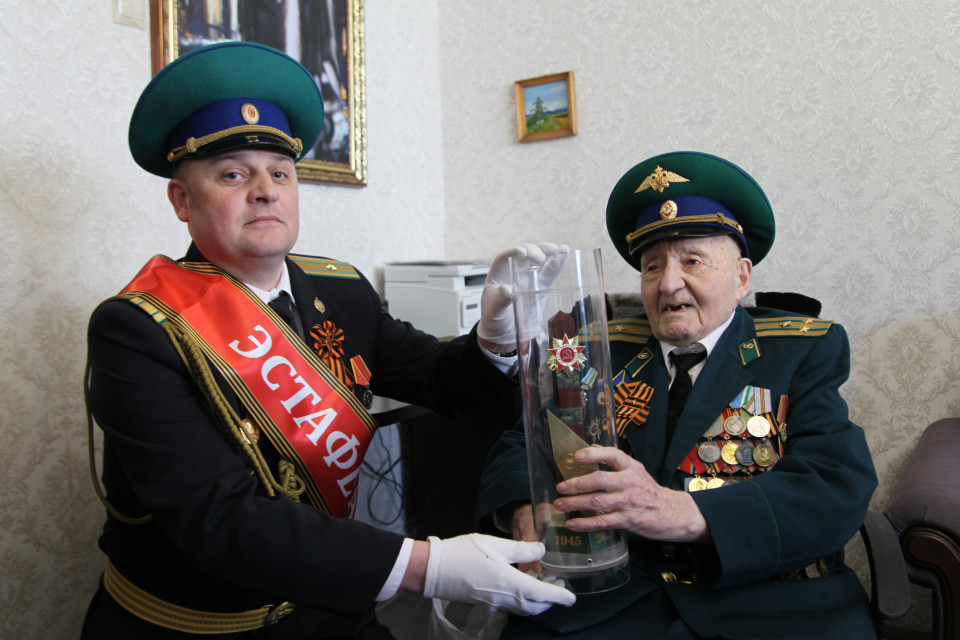 “Эстафету Победы” принял ветеран-пограничник