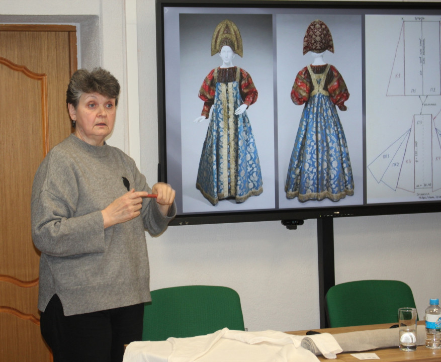 Народный костюм: традиции и смыслы