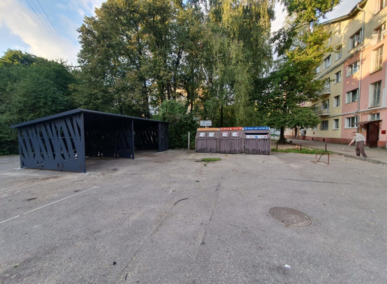 В Калининграде обновляют контейнерные площадки