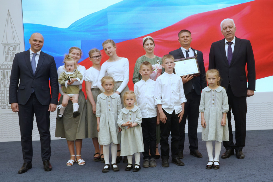 В Москву по приглашению президента
