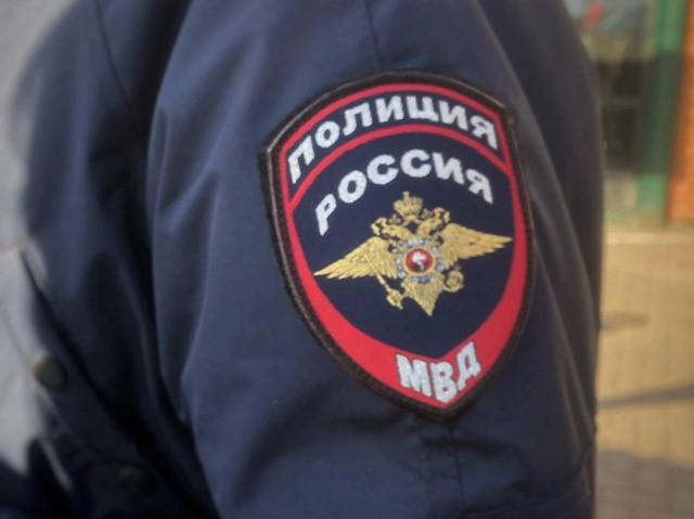 Хотел полежать, теперь может сесть