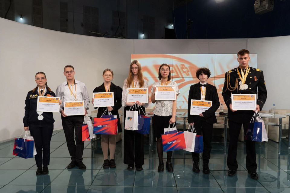 Выбрали самых умных школьников