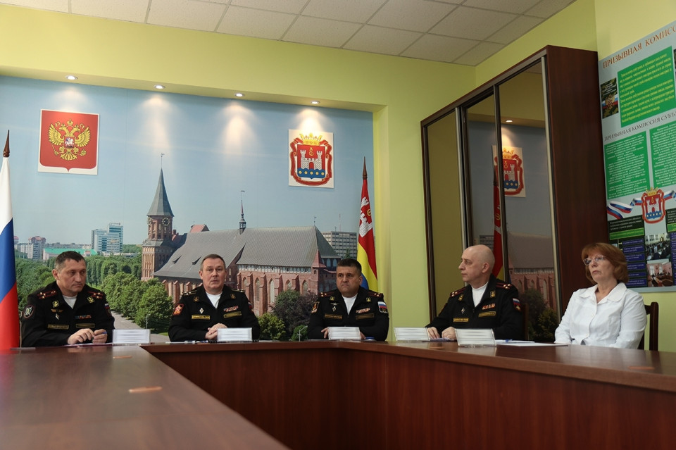 На службу – по новым правилам