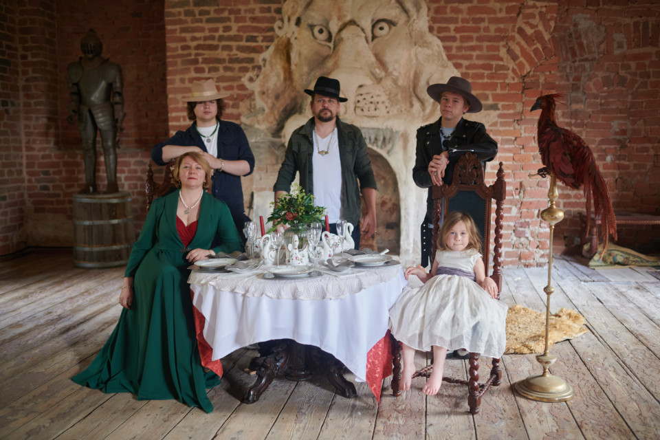 Кино, спаржа и призраки Кино, спаржа и призраки